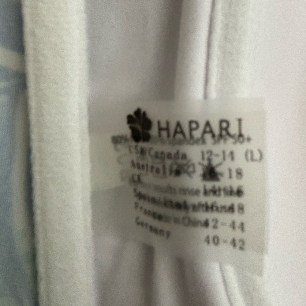 Hapari Bikini Tip in Tropical Print - Picture 3 of 3